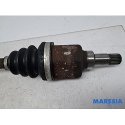 Peugeot - 207 - Antriebswelle links vorne