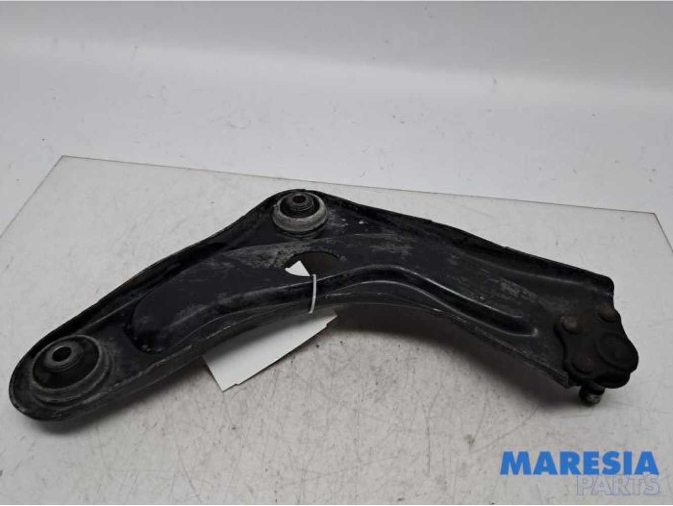 Peugeot - 207 - Querlenker unten rechts vorne