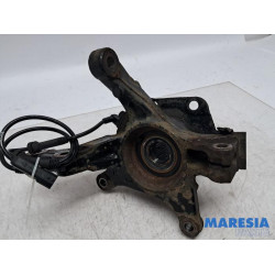 Renault - Captur - Knuckle, front right