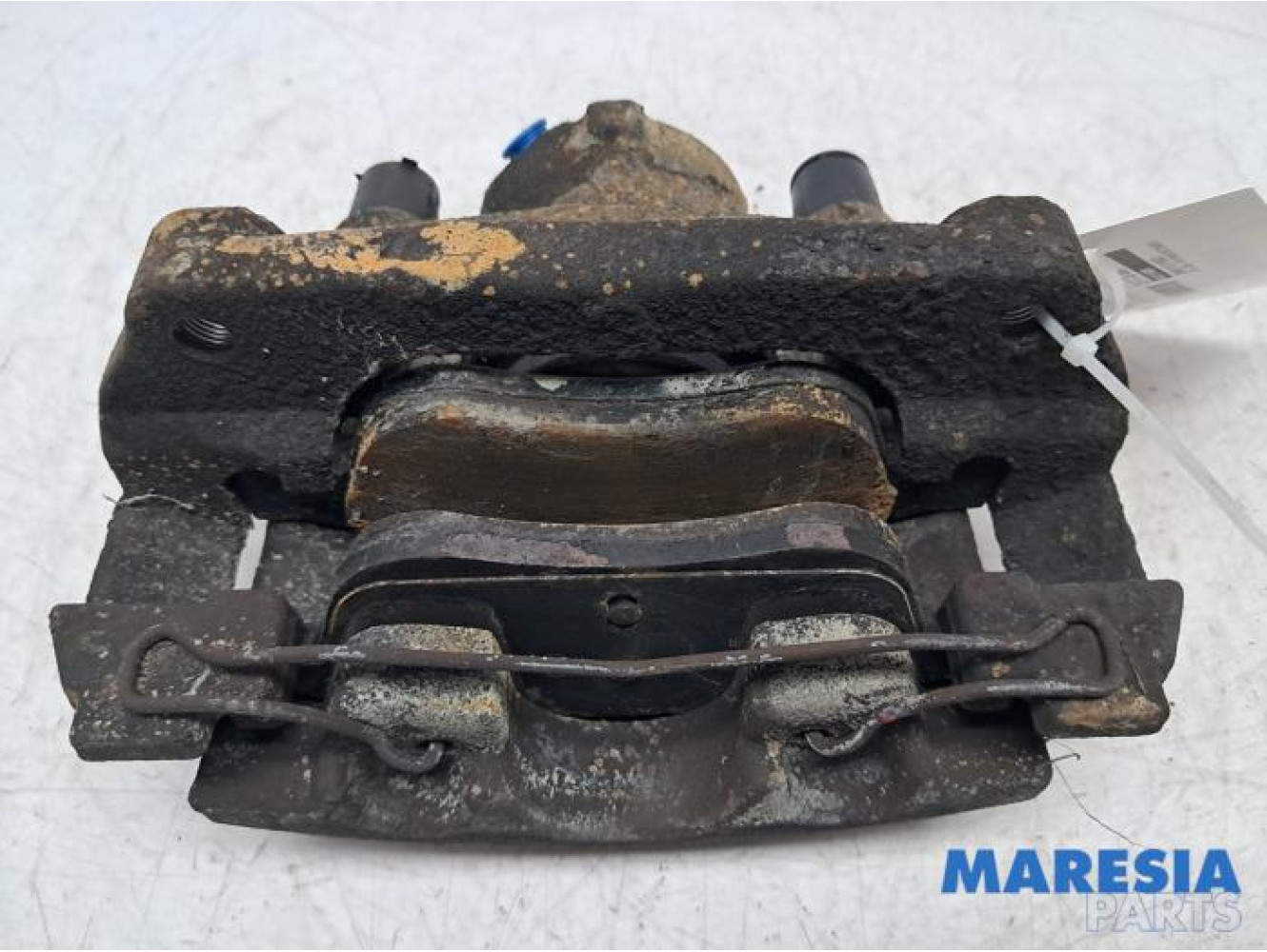 Renault - Captur - Front brake calliper, left