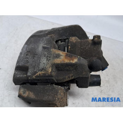 Renault - Captur - Front brake calliper, left