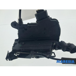Renault - Captur - Door lock mechanism 4-door, front left