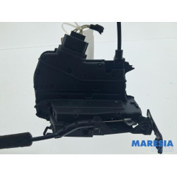 Renault - Captur - Front door lock mechanism 4-door, right