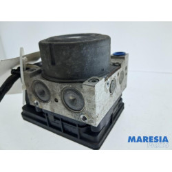 Peugeot - 208 - ABS pump