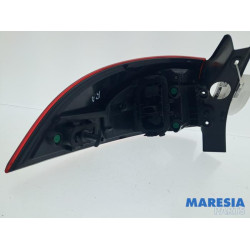 Renault - Clio - Taillight, right