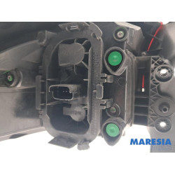 Renault - Clio - Taillight, right