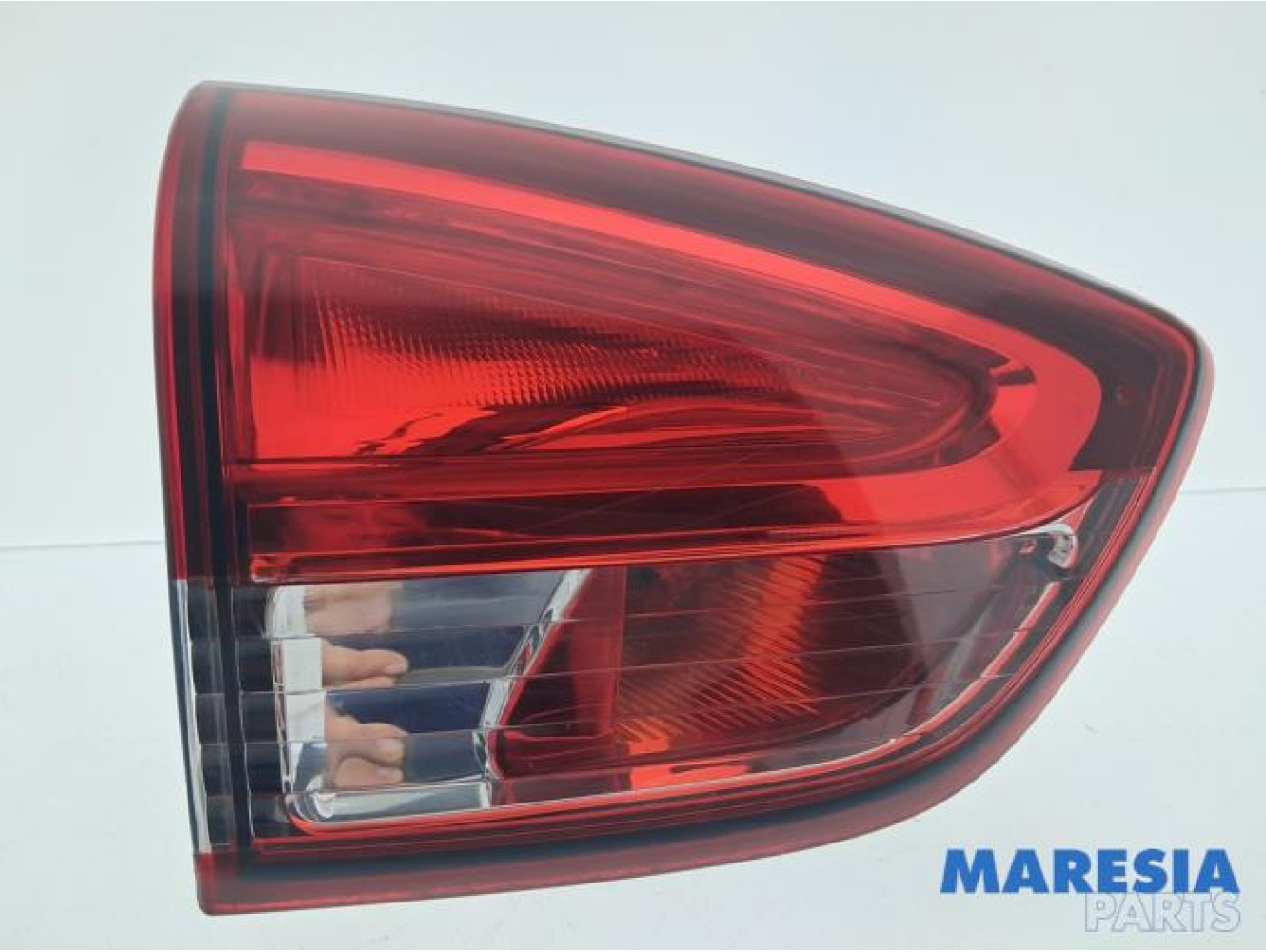 Renault - Clio - Taillight, left