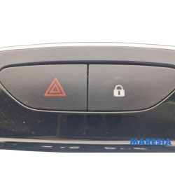 Renault - Clio - Radio omlijsting