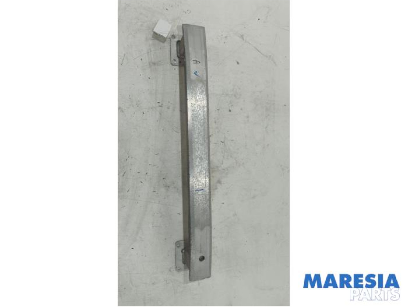 Opel - Vivaro - Rear bumper frame