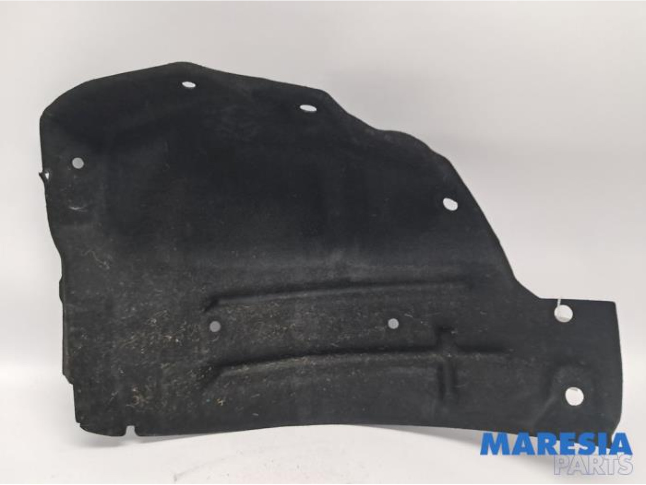 Renault - Megane - Wheel arch liner