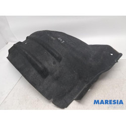 Renault - Megane - Wheel arch liner