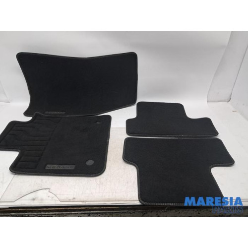 Renault - Megane - Set of mats