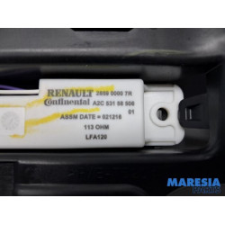 Renault - Megane - Rear bumper component, central