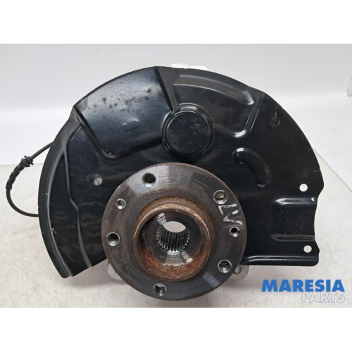 Renault - Megane - Achsschenkel links vorne