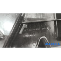 Renault - Megane - Spare wheel holder