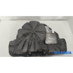 Renault - Megane - Spare wheel holder