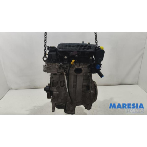 Peugeot - 208 - Engine
