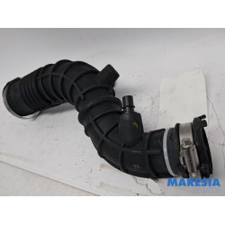 Renault - Clio - Air intake hose