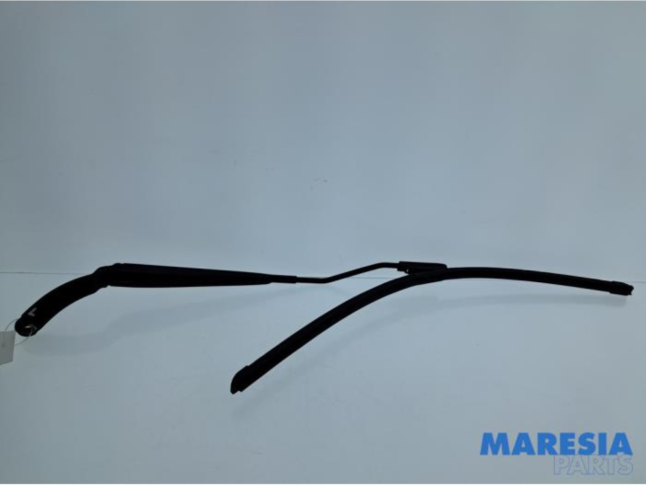 Renault - Clio - Front wiper arm