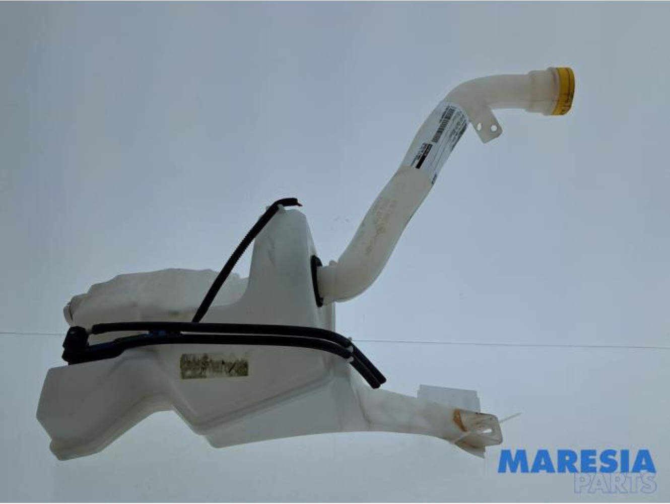 Renault - Clio - Front windscreen washer reservoir