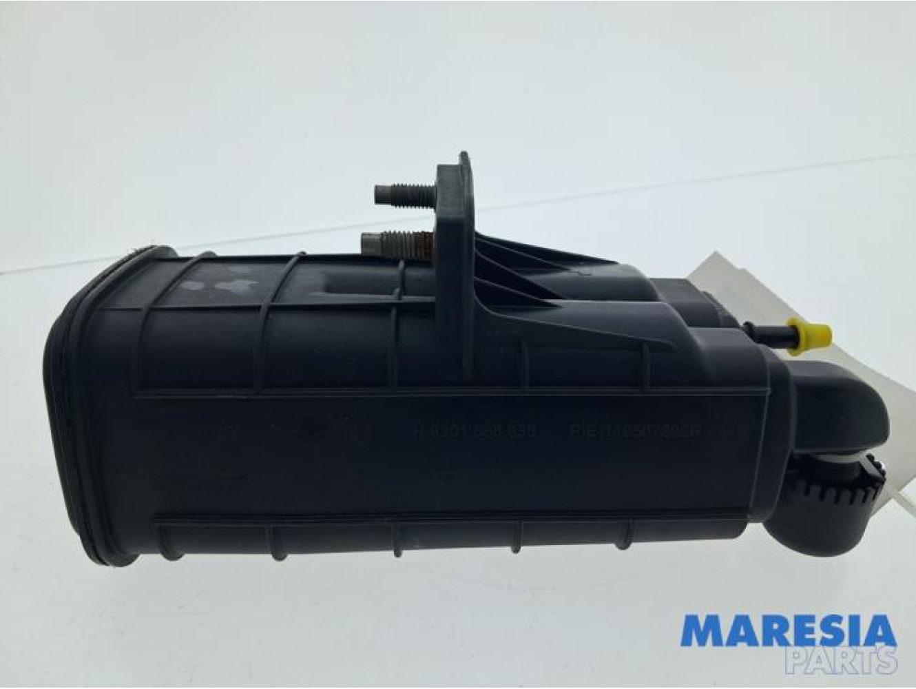 Renault - Clio - Carbon filter