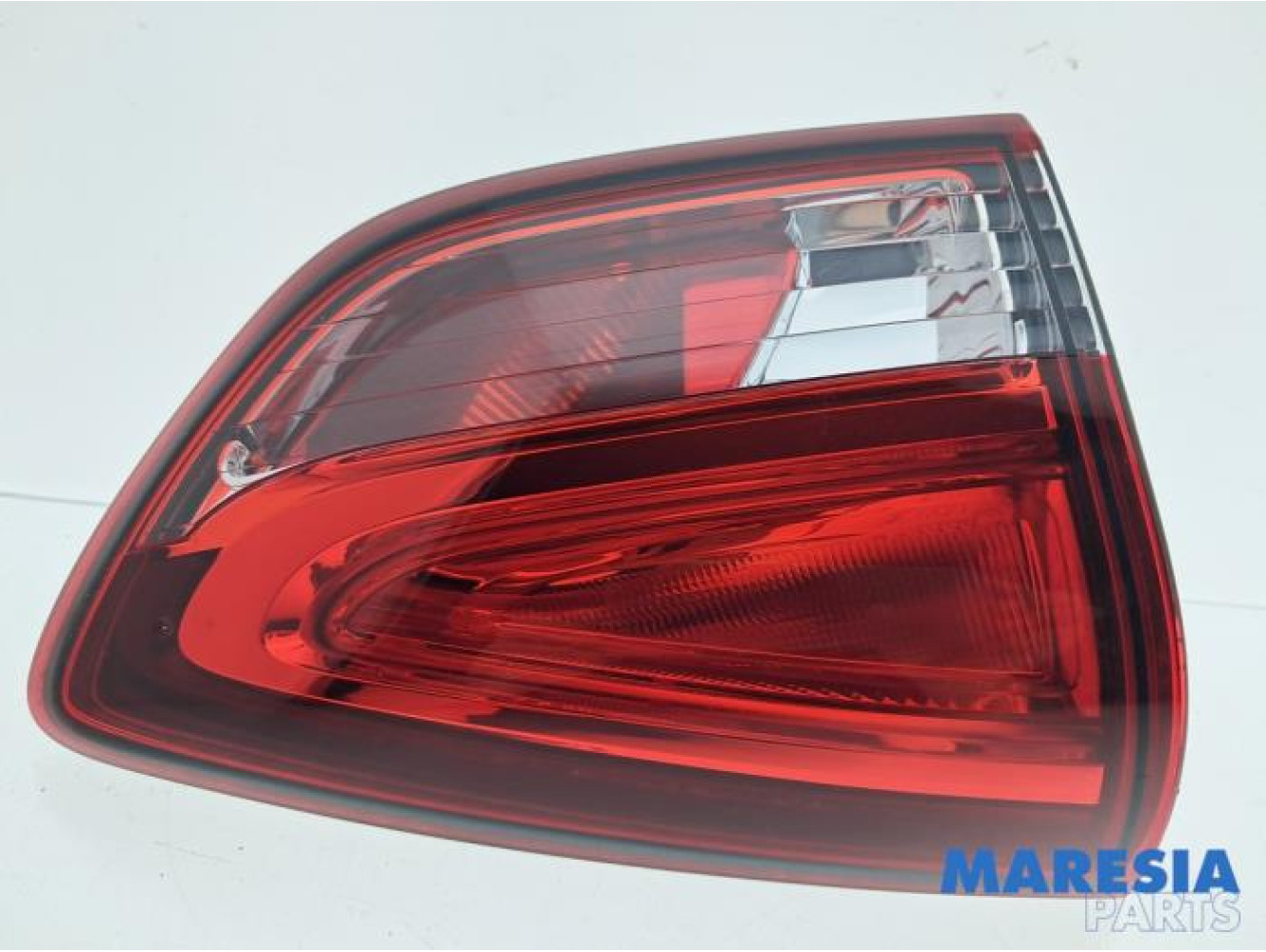 Renault - Clio - Achterlicht links