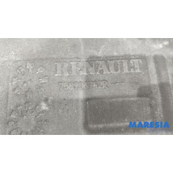 Renault - Espace - Engine protection panel
