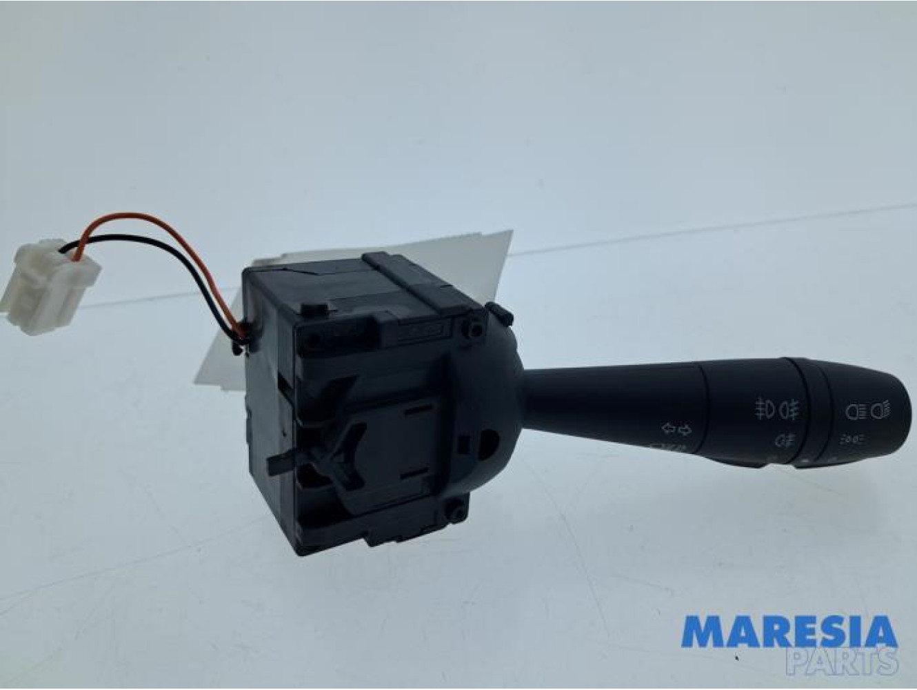 Renault - Clio - Indicator switch