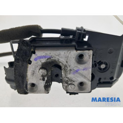 Renault - Clio - Rear door mechanism 4-door, right