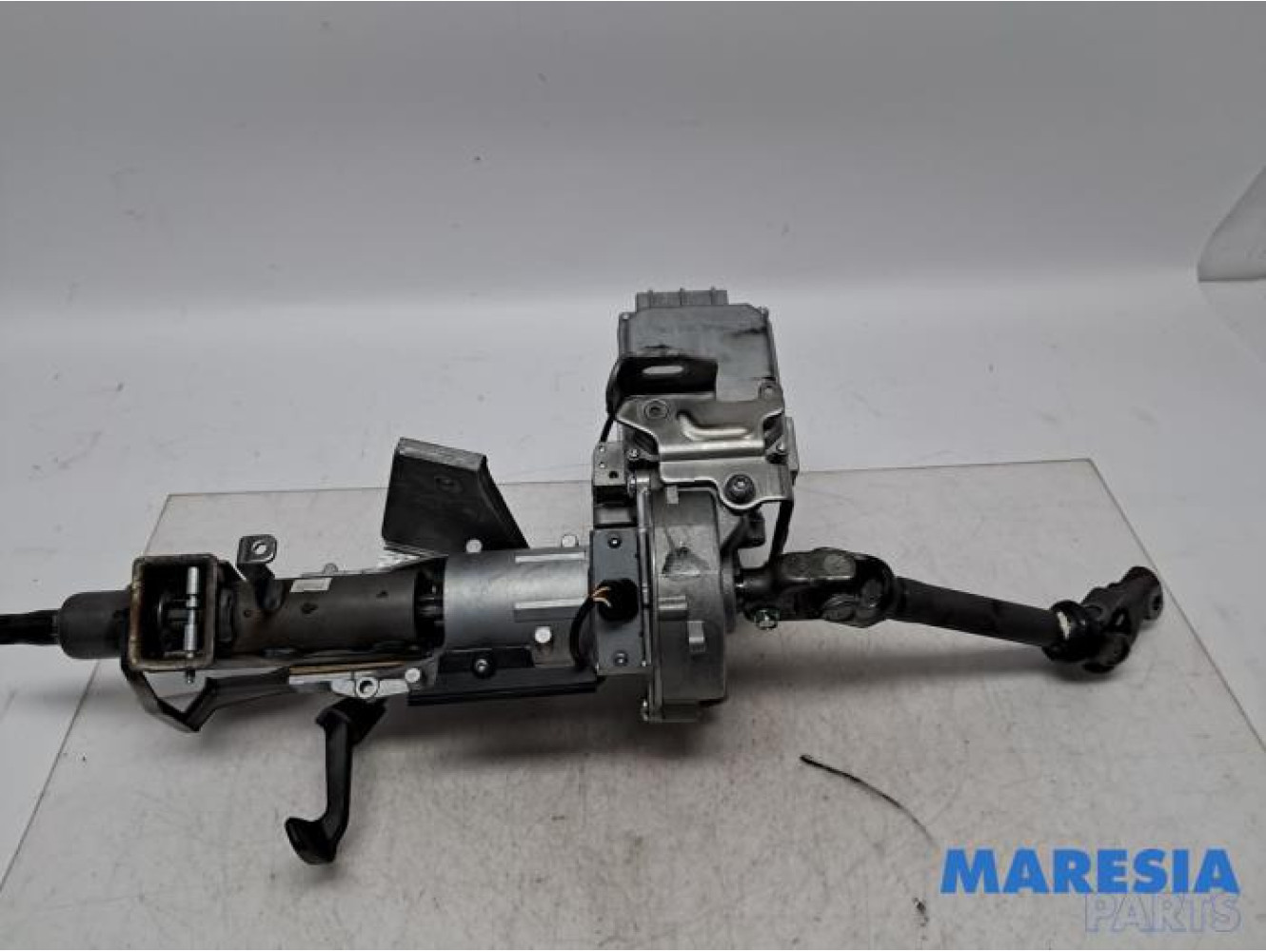 Renault - Clio - Steering column housing