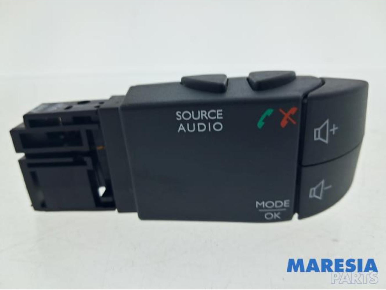 Renault - Clio - Radiobediening Stuur
