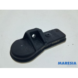 Renault - Clio - Tyre pressure sensor