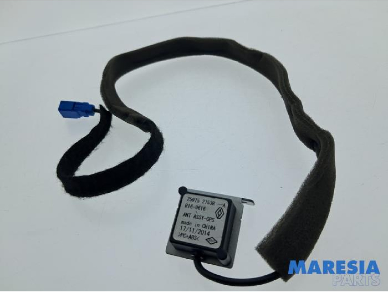Renault - Clio - GPS antenna