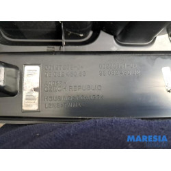 Opel - Vivaro - Taillight, right