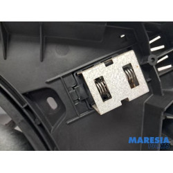 Renault - Clio - Fan motor