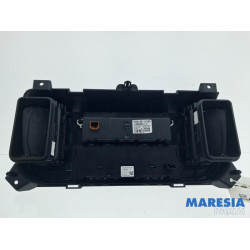 Opel - Vivaro - Multi-media control unit