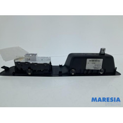 Opel - Vivaro - Multi-functional window switch
