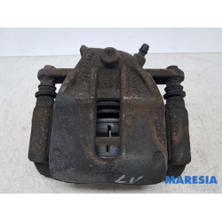 Renault - Clio - Front brake calliper, left