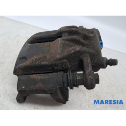 Renault - Clio - Front brake calliper, left