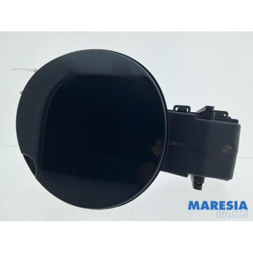 Renault - Clio - Tank cap cover