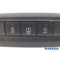 Opel - Vivaro - Switch