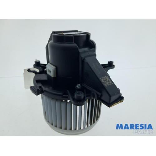 Opel - Vivaro - Moteur de ventilation chauffage