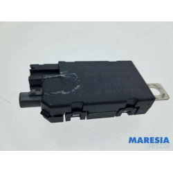 Peugeot - 207 - Antenne amplificateur