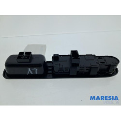 Peugeot - 207 - Multi-functional window switch