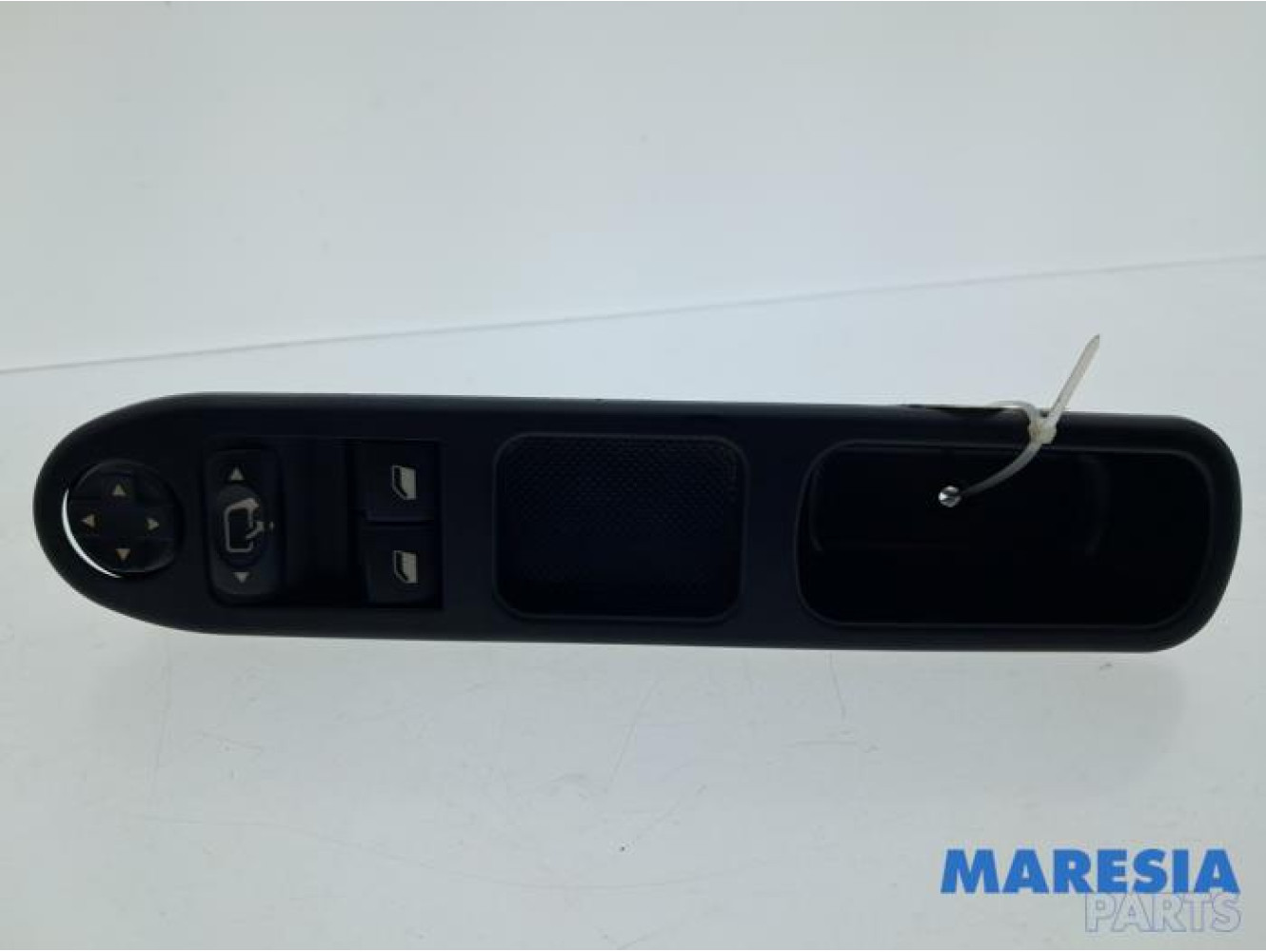 Peugeot - 207 - Multi-functional window switch
