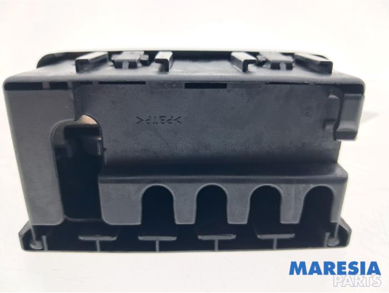 Peugeot - 207 - Fuse box