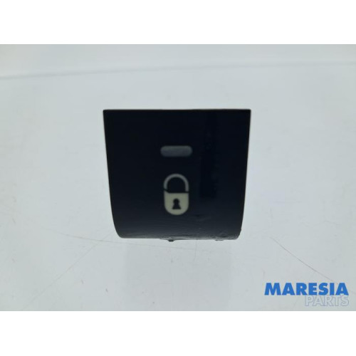 Peugeot - 207 - Central locking switch