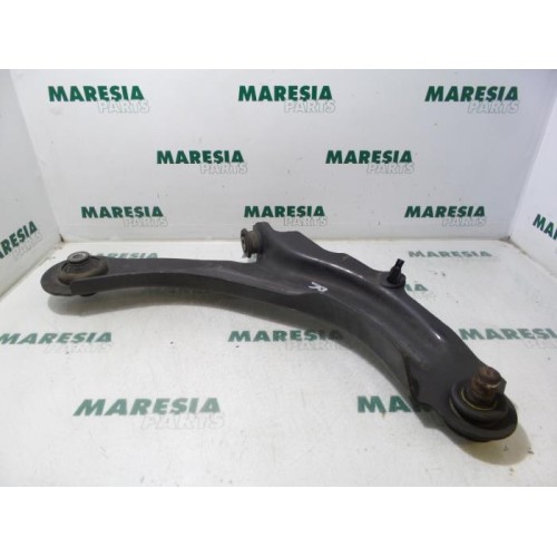 Renault - Megane - Front lower wishbone, right