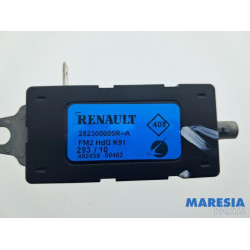Renault - Megane - Antenne Versterker