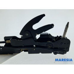 Peugeot - 207 - Verrouillage toit escamotable